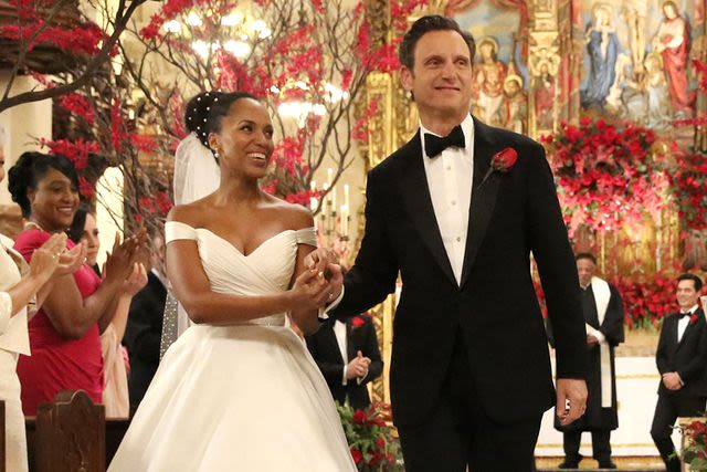 Kerry Washington tells “Scandal” costar Tony Goldwyn she’s 'upgraded' his life with 'Black Wife Effect' trend