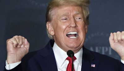 'Falling off the cliff': Dementia expert shows 4 ways Trump exhibits 'shocking decline'