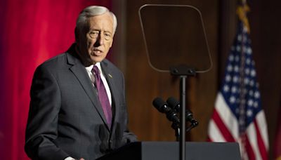 Rep. Steny Hoyer suffers 'mild' stroke, responding well to treatment