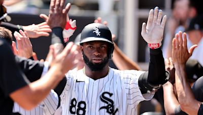 Robert hits 2-run homer, White Sox finally beat AL-Central rival Twins, 3-1 in doubleheader opener