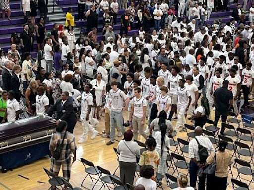 More than 1,000 people attend funeral for Roanoke's Jakolbi Taylor