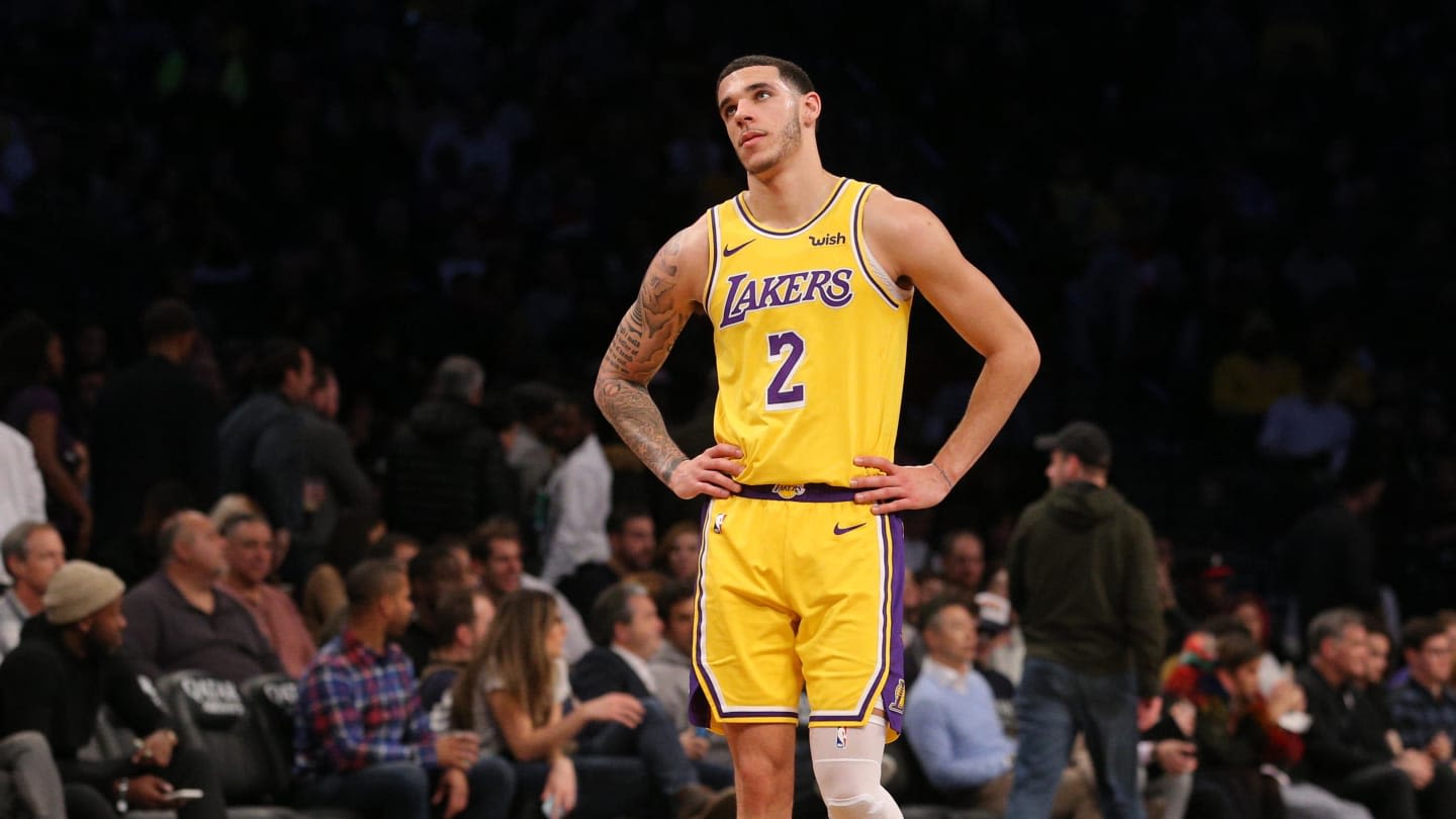 Ex-Lakers Star Lonzo Ball Reveals LeBron James Practice Story