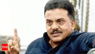 Former Congress leader Sanjay Nirupam to join Shiv Sena in presence of Eknath Shinde | Mumbai News - Times of India