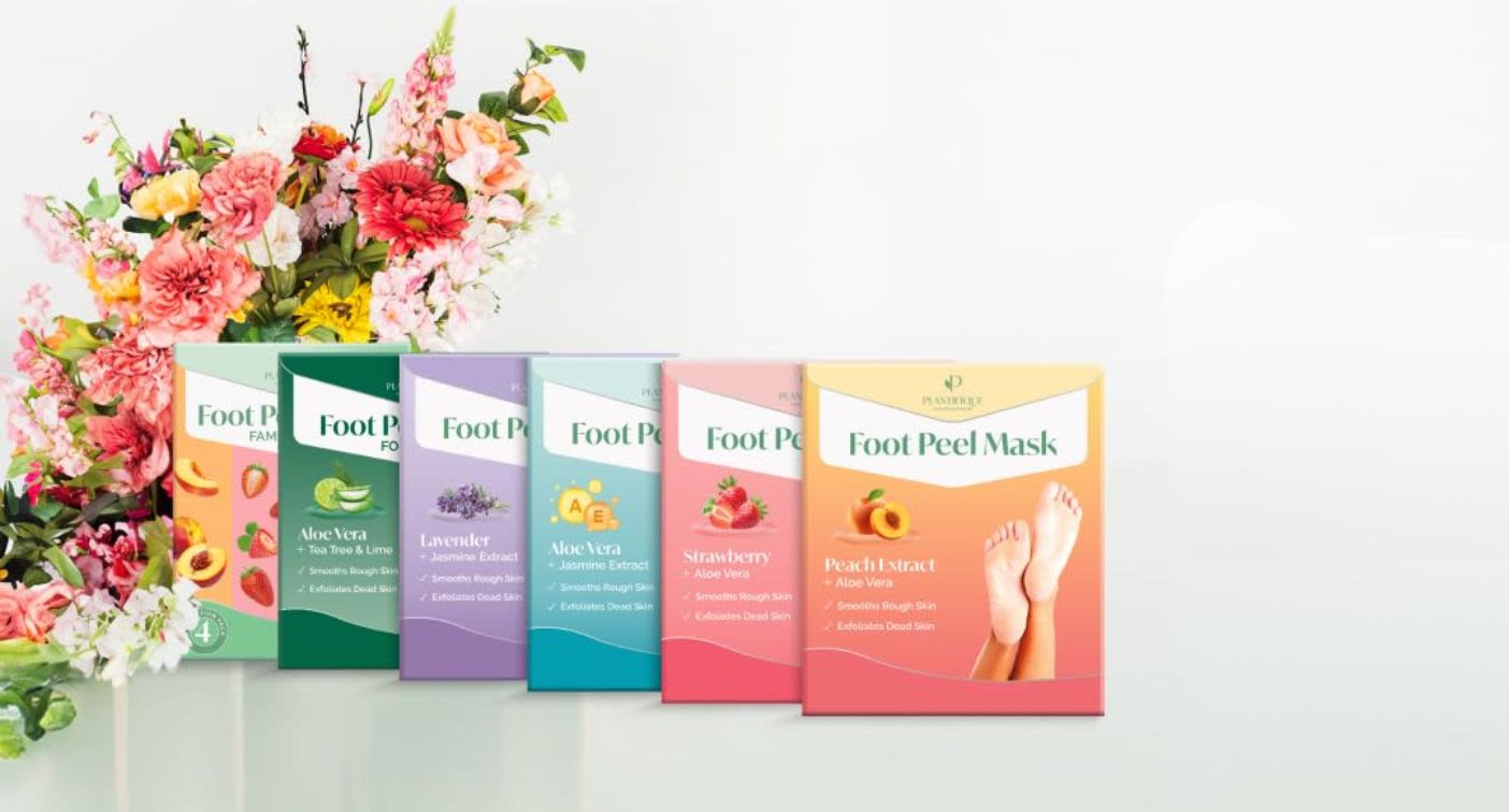 This bestselling foot mask is 'absolutely incredible' — and it's on sale on Amazon Canada