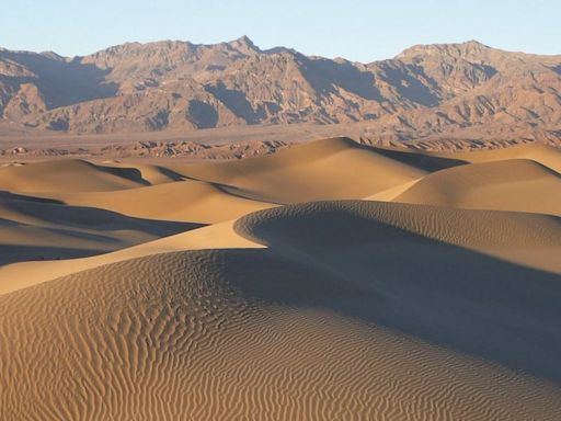 Death Valley visitor severely burns his feet after losing flip-flops in sand dunes