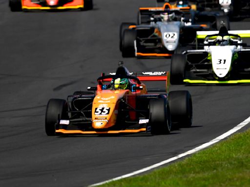 Ambiado, Woods-Toth finish FR Americas weekend strong at NJMP