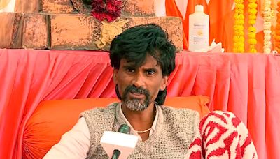 Maratha activist Jarange calls off fast, vents ire on BJP