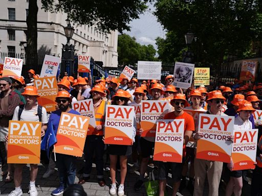 Wes Streeting ‘optimistic’ ahead of pay talks with junior doctors