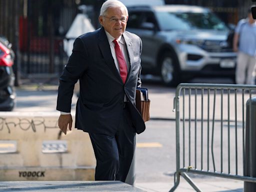 Prosecutors Are Trying to Sell You a Story, Menendez Lawyer Tells Jury