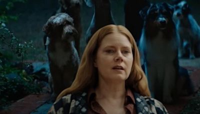 De ama de casa a perro: Así es el insólito primer tráiler de 'Nightbitch' con Amy Adams