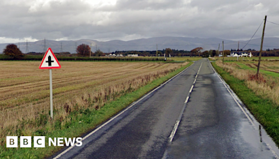 Three men killed in single car crash in Falkirk