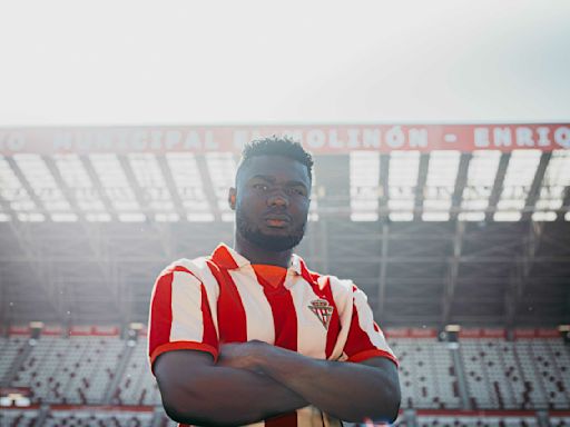 Jordy Caicedo llega a potenciar el ataque del Sporting Gijón