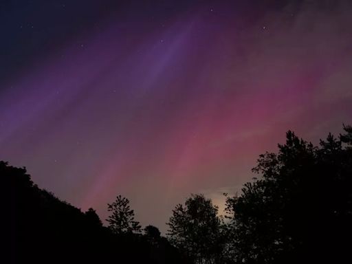 Experts issue Northern Lights red alert with aurora visible across London and UK tonight