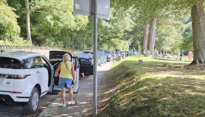 Kenmore hit by parking chaos as sun draws crowds to Perthshire beauty spot