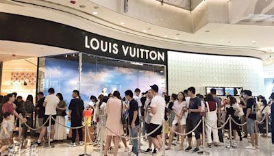 LVMH：內地客轉到海外購奢侈品 上半年純利跌14％ 亞洲銷售跌幅按季擴大