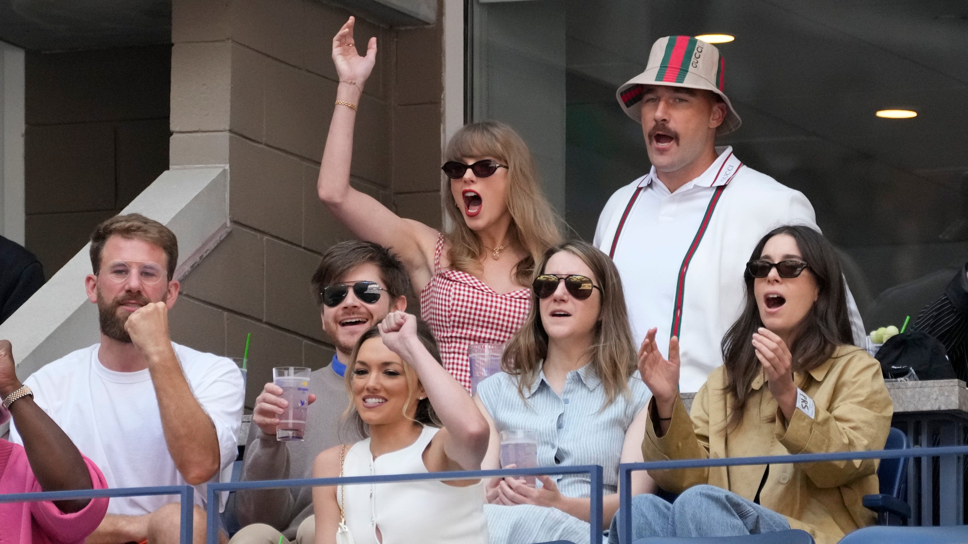 In their tennis era, Taylor Swift and Travis Kelce cheer at U.S. Open final