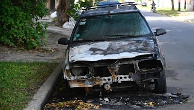 Tres personas a disposición de la Justicia por ataques incendiarios contra vehículos en Rosario