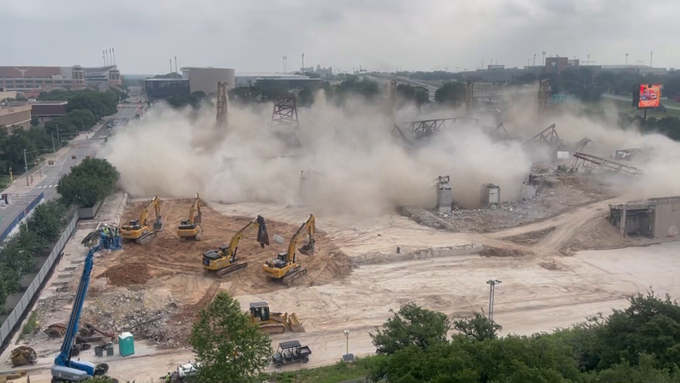Austin's Frank Erwin Center knocked to the ground in final demolition