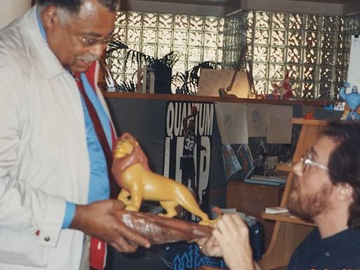 The Lion King director Rob Minkoff honors James Earl Jones