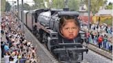 Los memes que ha dejado el paso de la locomotora "La Emperatriz"