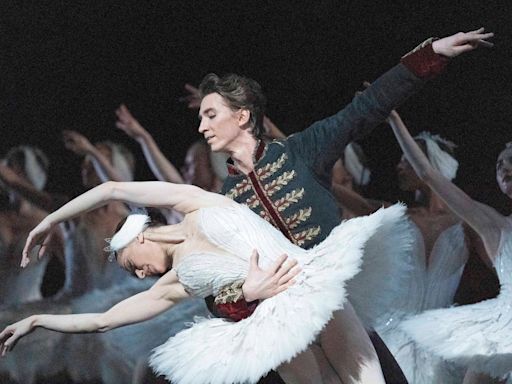 Royal Opera House to change name to include the ballet