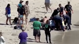 Dramático vídeo muestra a maestro de California arrastrado a la orilla después del ataque de un tiburón
