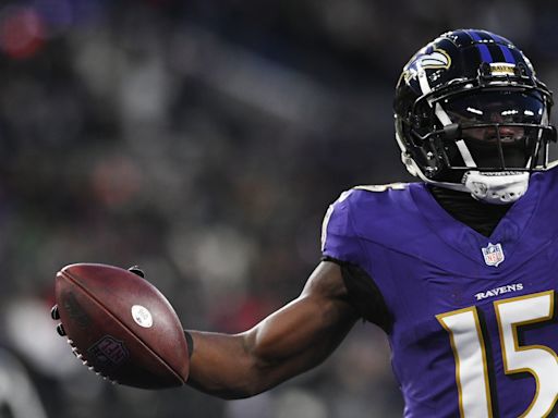 Ravens QB Lamar Jackson seen throwing to Nelson Agholor ahead of training camp
