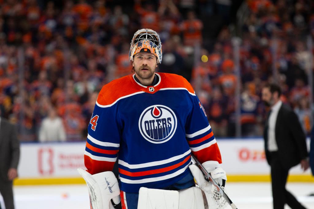 Oilers vs. Canucks Game 1 prediction: NHL odds, picks, bets