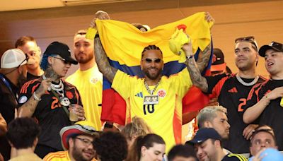 Argentinos le sacaron la piedra a Maluma en la final de la Copa América; hubo pelea