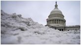 Snow snarls DC-area flights