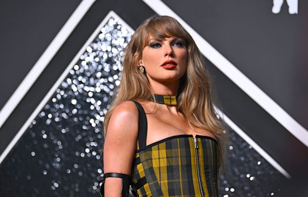 Taylor Swift is now the most awarded solo artist in MTV Video Music Award history