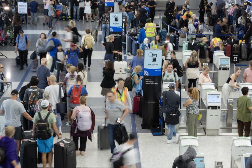 'It is a hot mess' at LAX as global tech outage brings long lines