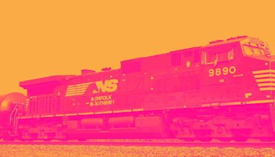 Winners And Losers Of Q2: Norfolk Southern Corporation (NYSE:NSC) Vs The Rest Of The Transportation and Logistics Stocks