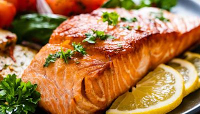 The Chef-Approved Way to Know When Salmon Is Done Cooking