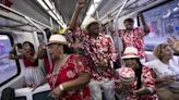 WATCH: Brazilian musicians mark National Samba Day on train