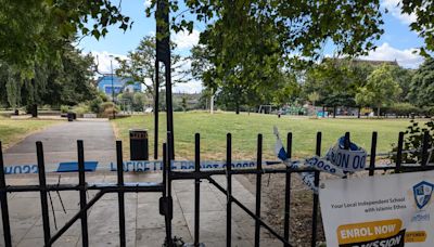 Bethnal Green: Murder investigation launched as man shot dead in east London park