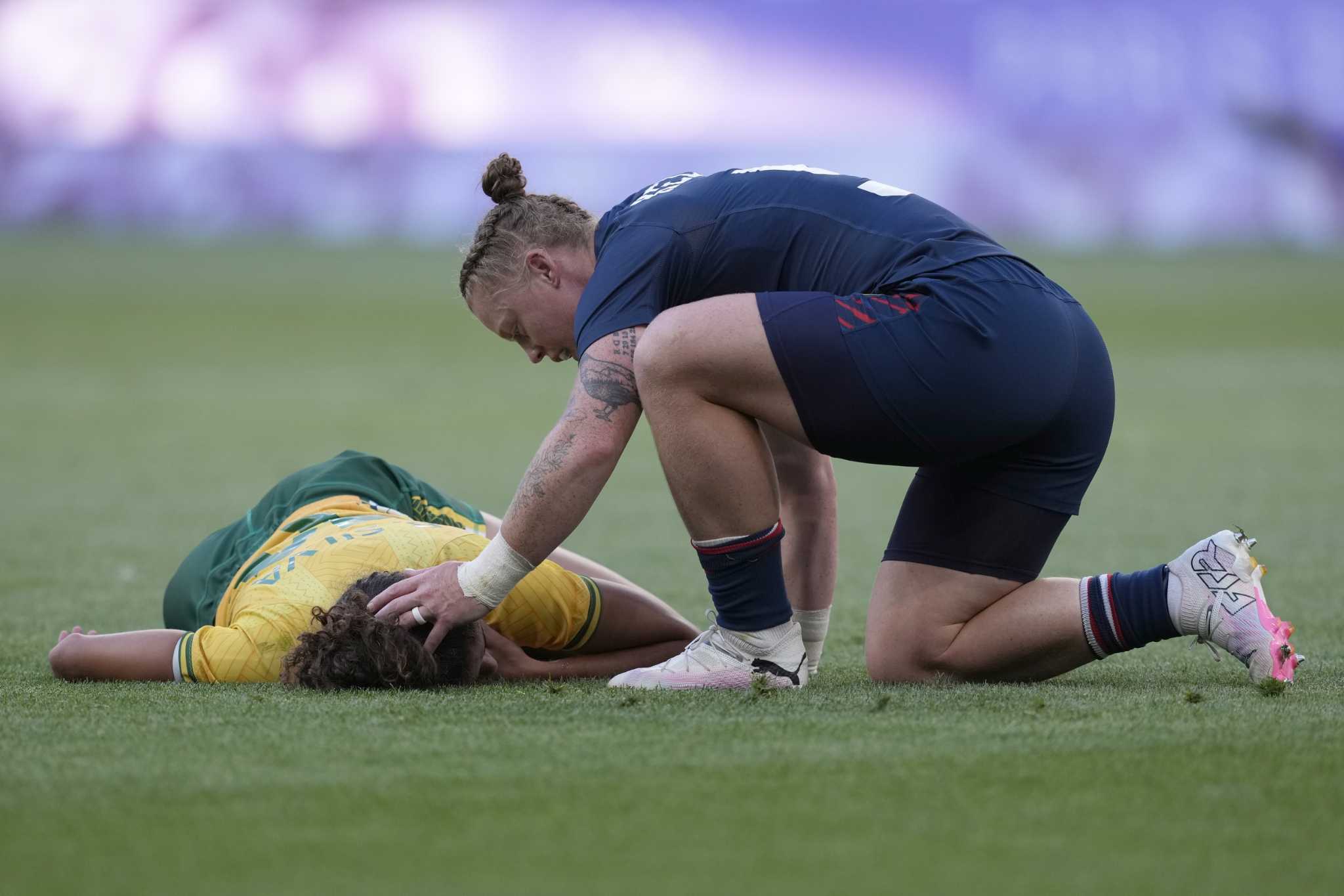 PHOTO COLLECTION: Paris Olympics Moments of Empathy