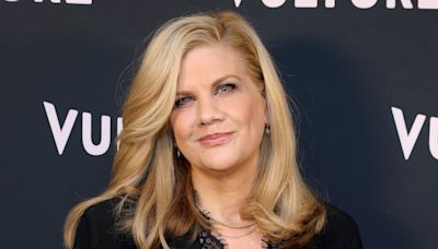 Mom Reunion: Kristen Johnston Joins Chuck Lorre Netflix Comedy