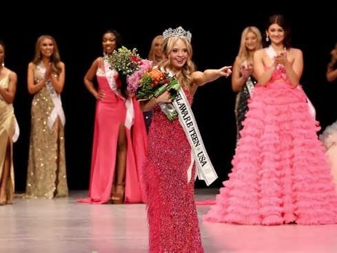 Kayla Kosmalski makes history as first Miss Delaware Teen USA with Down syndrome