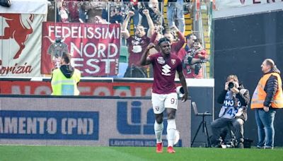 Gran temporada de Duván Zapata obliga al Torino a adquirir su pase: esto vale el delantero colombiano