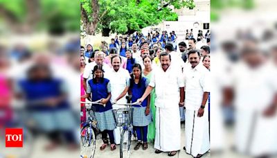 Free Bicycles Worth ₹12.6cr Distributed to Students in Salem | Coimbatore News - Times of India