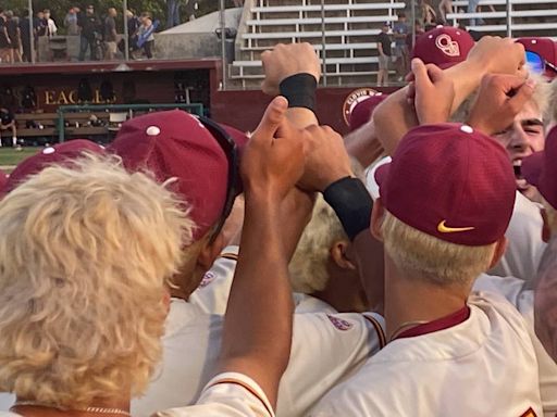 High school baseball: Clovis West advances to D-I final after scoring two runs in 10th