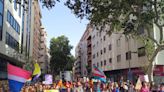 Miles de personas recorren el centro de Palma en la manifestación del Día del Orgullo LGTBI