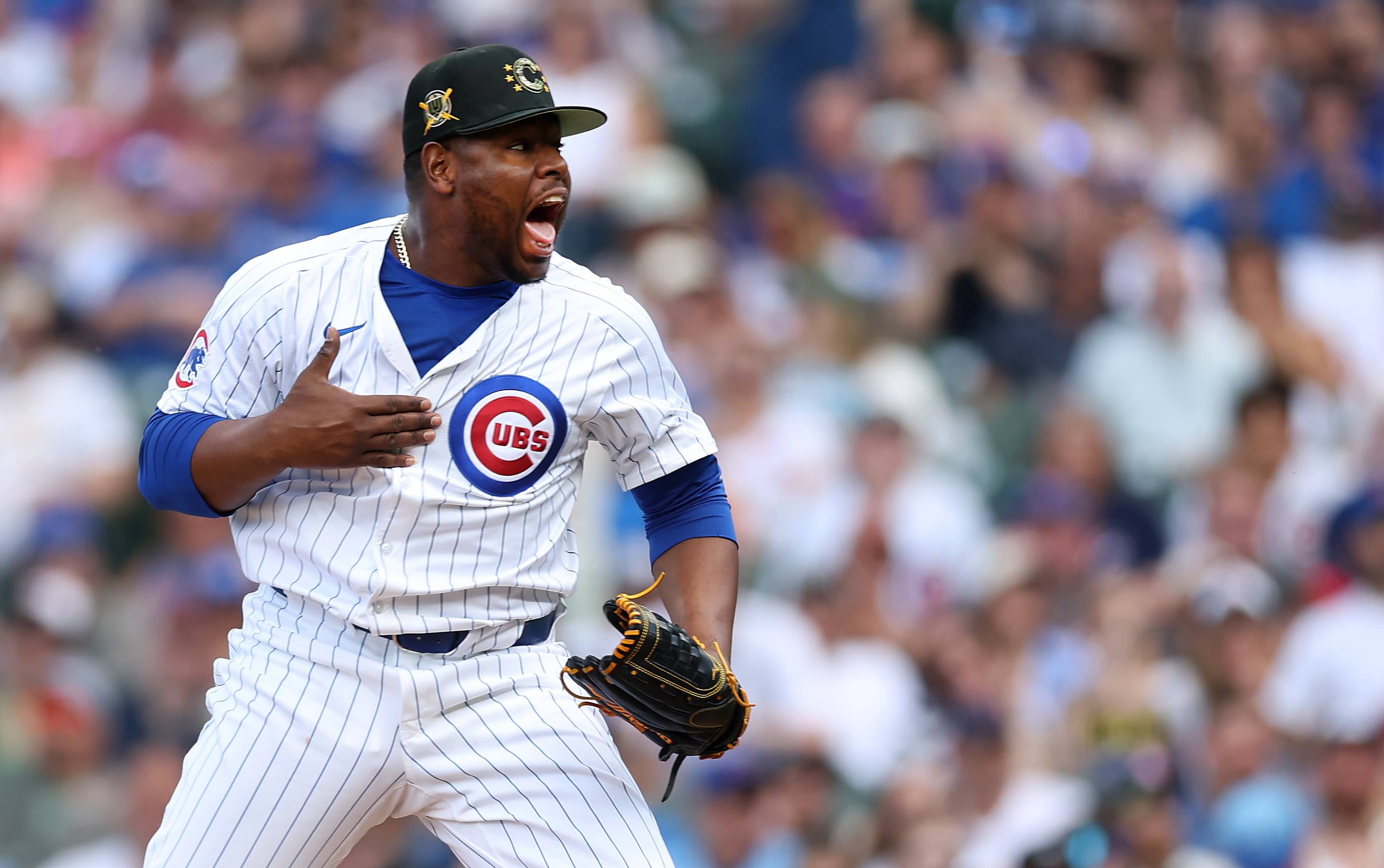 Column: Chicago Cubs pitcher Héctor Neris invokes the classic sports tradition of the motivational speech