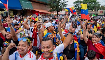 Oposición venezolana en Nueva York celebra elecciones sin resultados oficiales