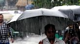 Heavy rain lashes Delhi-NCR; IMD issues 'yellow' alert for Delhi, Mumbai