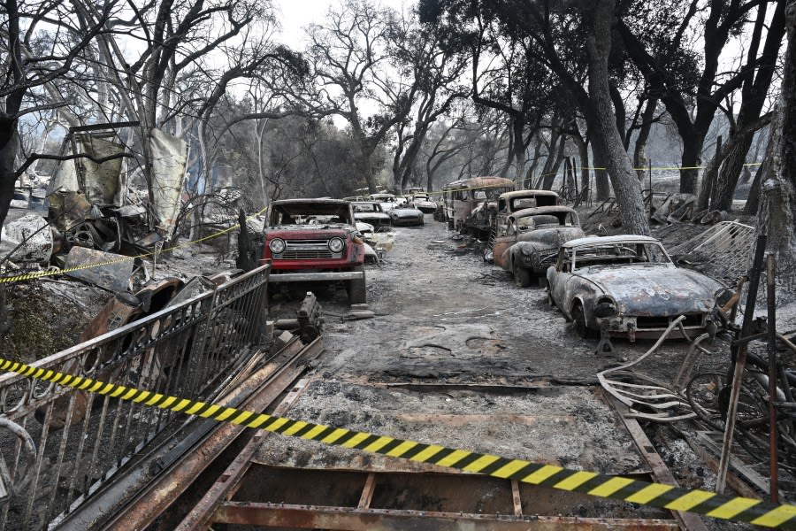 Southern California Wildfires: Latest updates on Airport, Bridge, Line fires