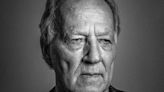 Crítica: Werner Herzog lembra bastidores espantosos de filmes em suas memórias