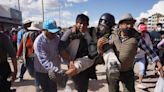 El fotógrafo de EFE Aldair Mejía, herido mientras cubría protestas en Perú