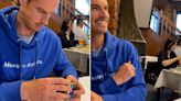 Andy Murray completes Rubik’s Cube impressively quickly at Australian Open